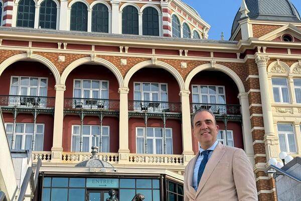 Bob van Herpen als neuer General Manager des Grand Hotel Amrâth Kurhaus ernannt